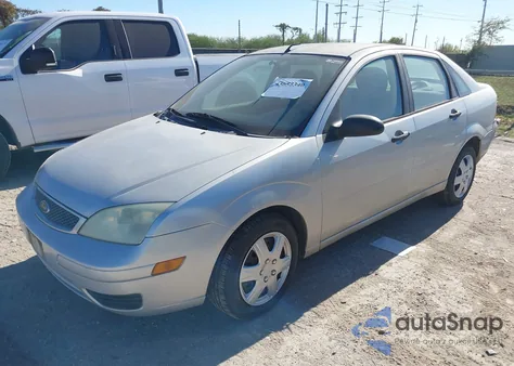 2005 Ford Focus Zx4 из США, поврежденный, VIN 1FAFP34N75W128002